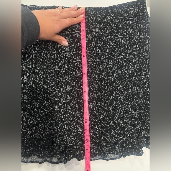 Abercrombie & Fitch Black Mini Skirt - Picture 4 of 5